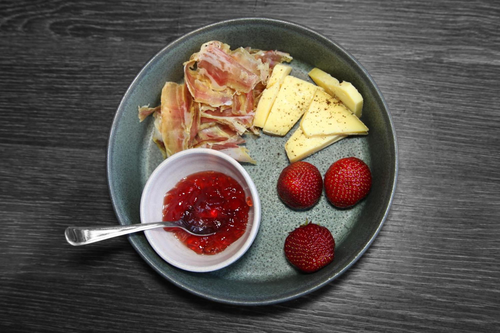 Sleeping Barrel Lodge Smaken Av Ryfylke Event As, Drives Ikke Som Hotell Hjelmeland Exterior foto